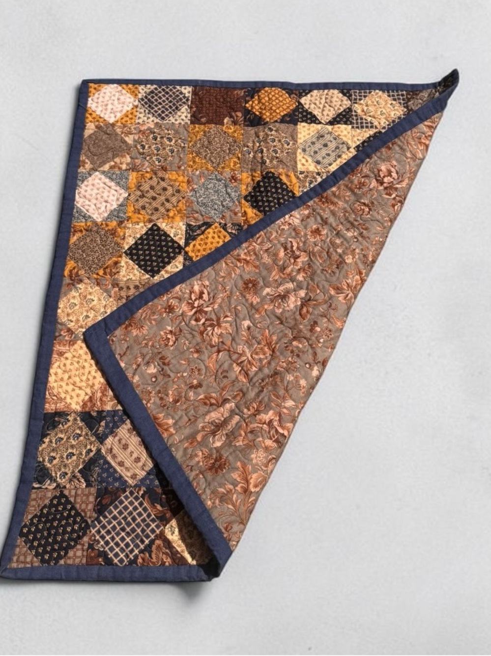 Quilt, Autumn, Handmade - Picture 3 of 3